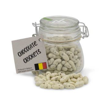Gedroogde krekel in witte chocolade Gedroogde krekel in witte chocolade